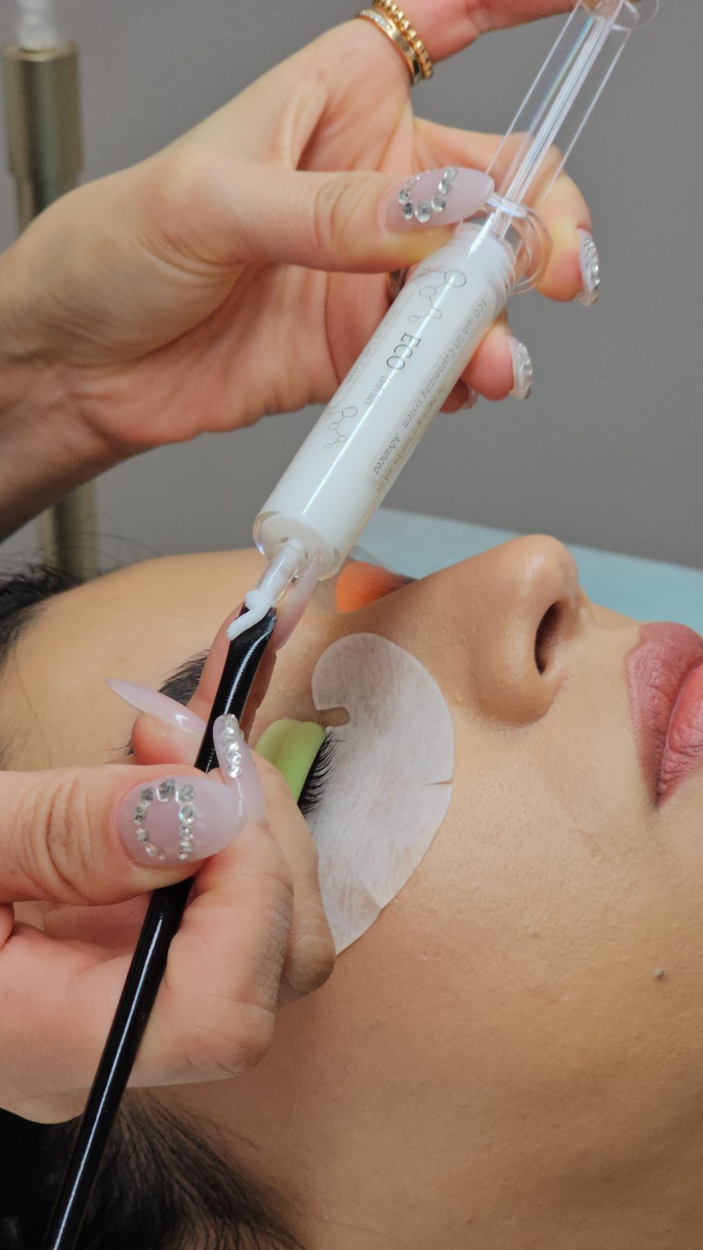 ECO Lash Lift being applied